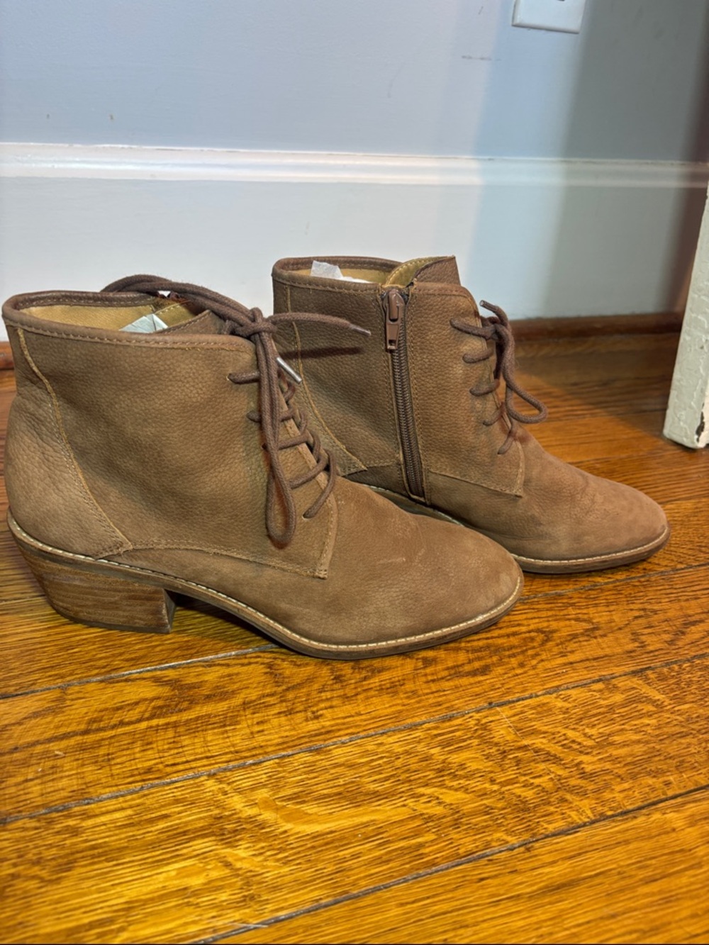 Lucky Brand Women’s Brown Suede Lace-Up Ankle Boots